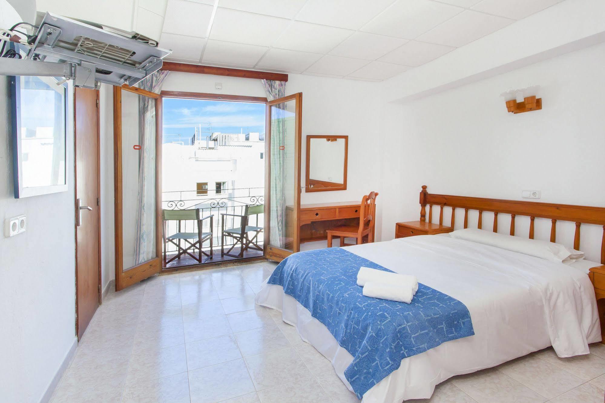 Sant Antoni de Portmany Can Beia Hostal Boutique (Adults Only) מראה חיצוני תמונה